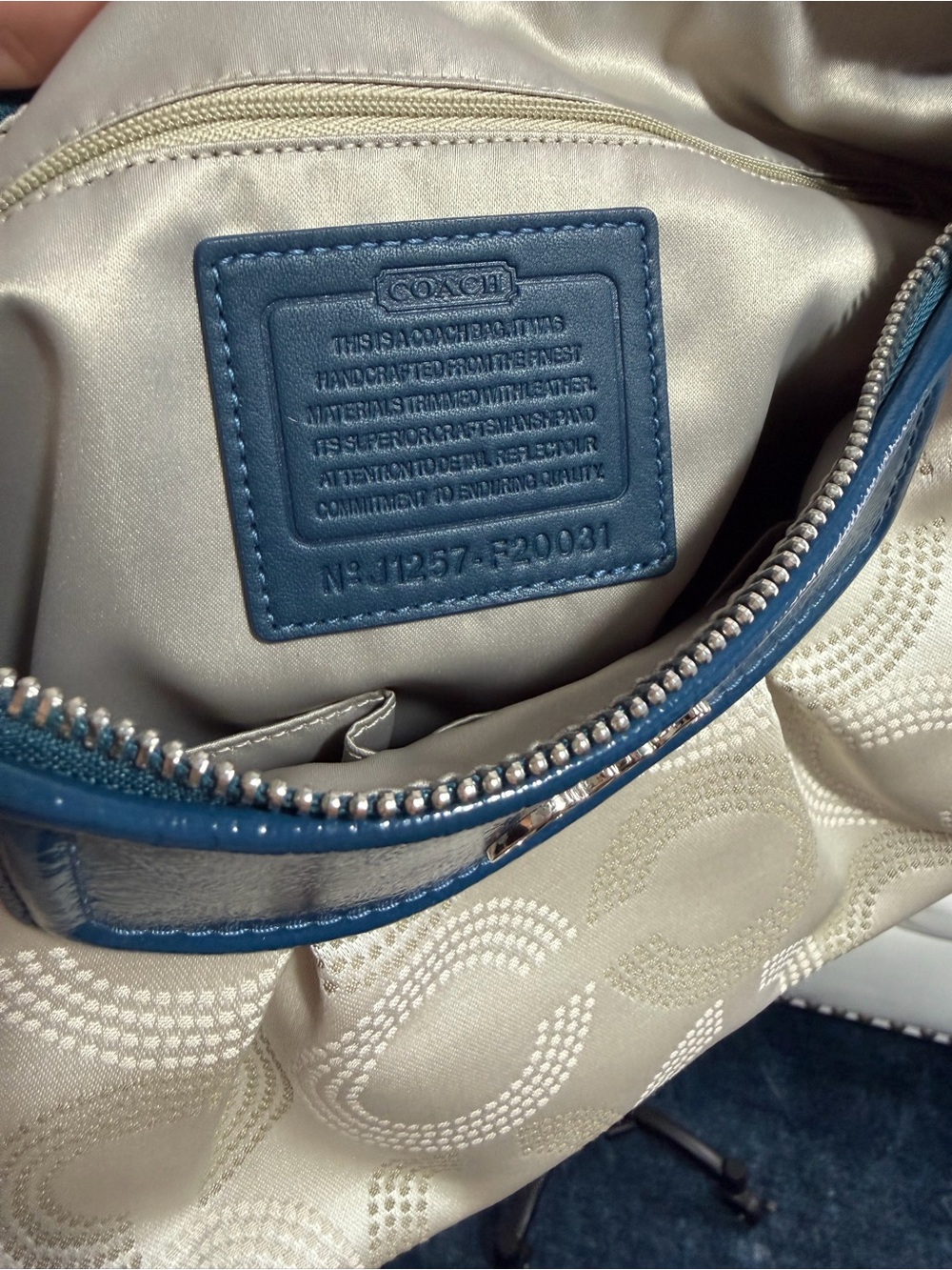 Coach Signature Ashley Dotted Op Art Convertible Hobo Bag Y2K - Picture 9 of 13